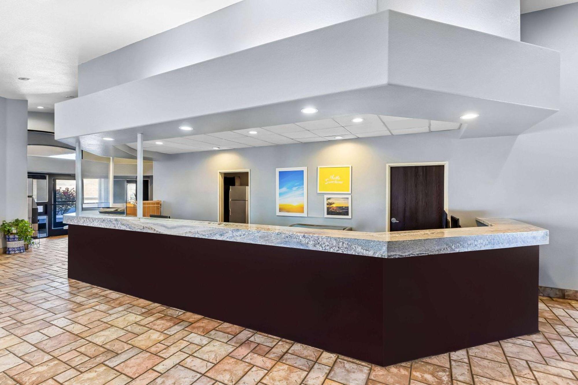 Days Inn By Wyndham Buckeye Buitenkant foto